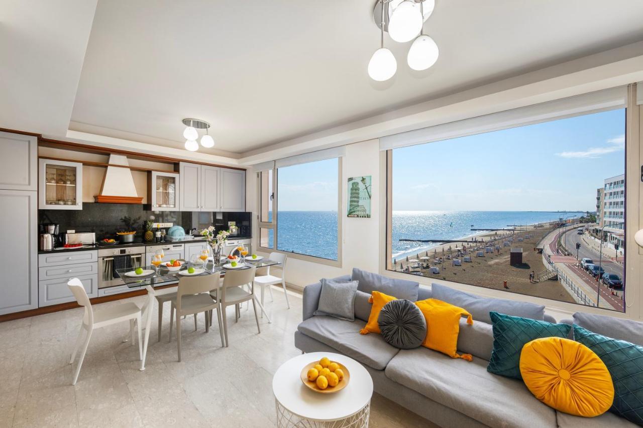 Mackenzie Beachfront Eftyhia Suite Lárnaka Kültér fotó